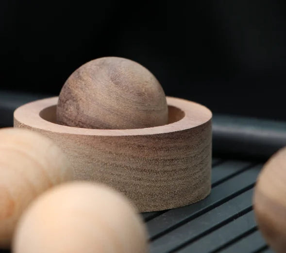 Solid Wood Spherical Essential Oil for Fragrance Enhancement Home Bedroom Aromatherapy Eliminate Room Odor with Home decoration