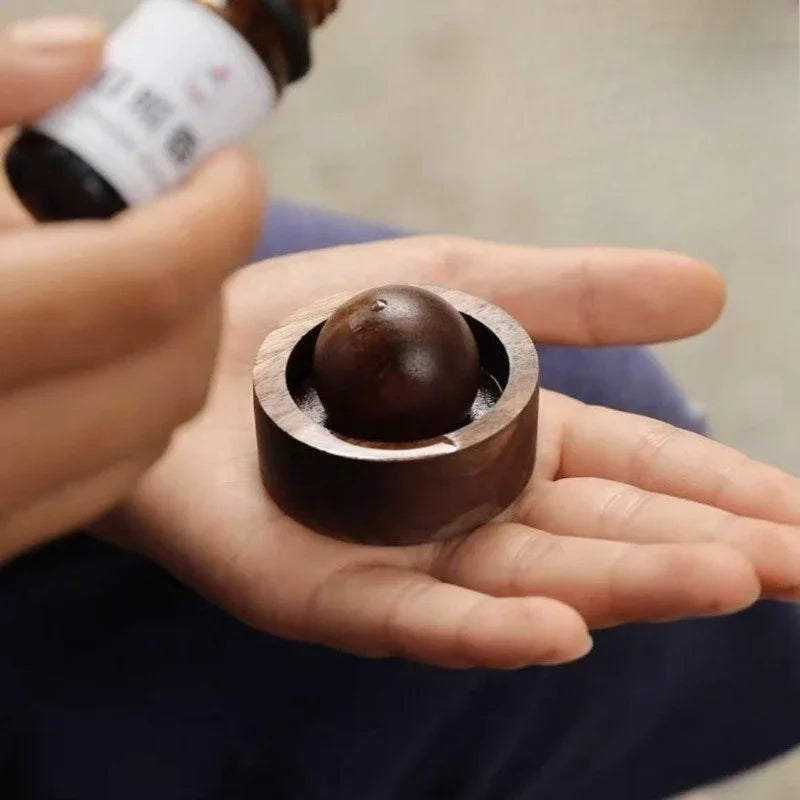 Solid Wood Spherical Essential Oil for Fragrance Enhancement Home Bedroom Aromatherapy Eliminate Room Odor with Home decoration